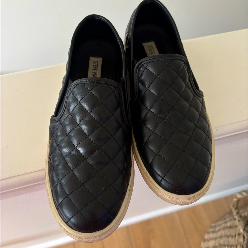 Steven madden slip on sneakers